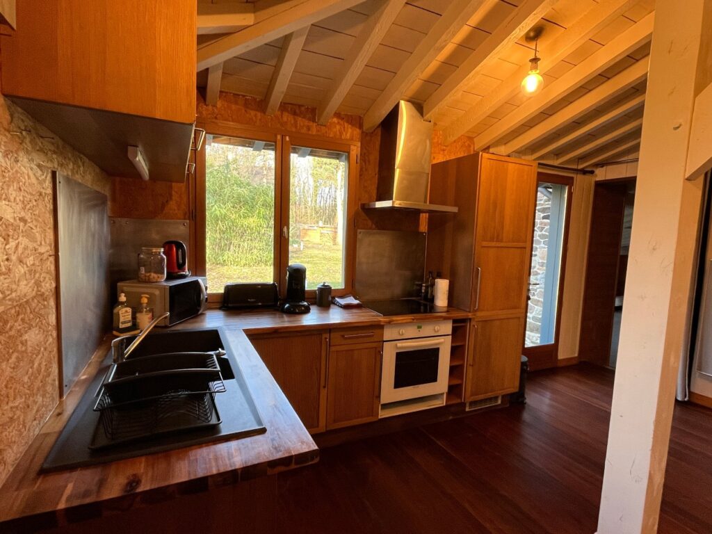 49100 soucelles gites chalet