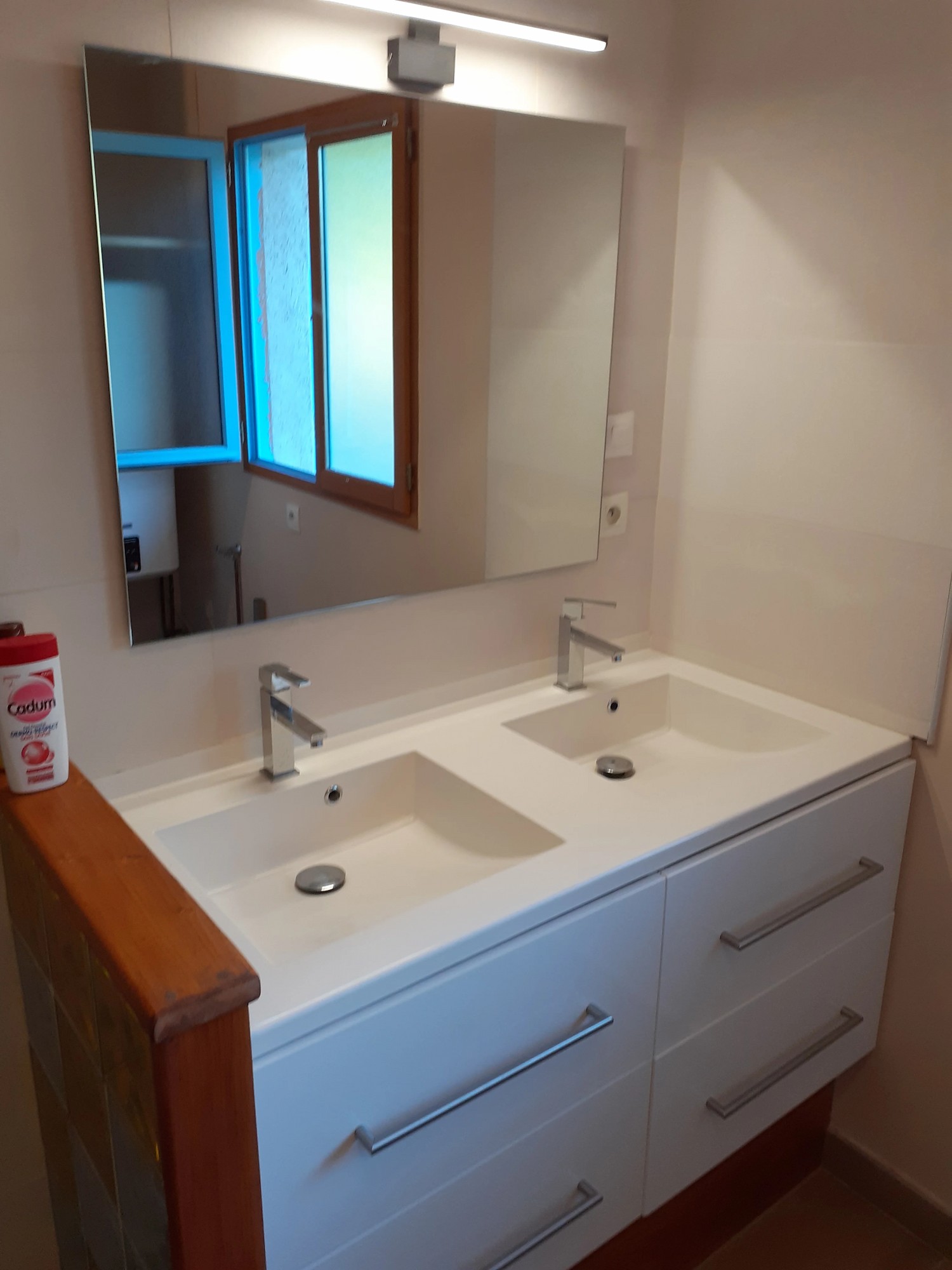 salle de bain gite maison verger angers 2